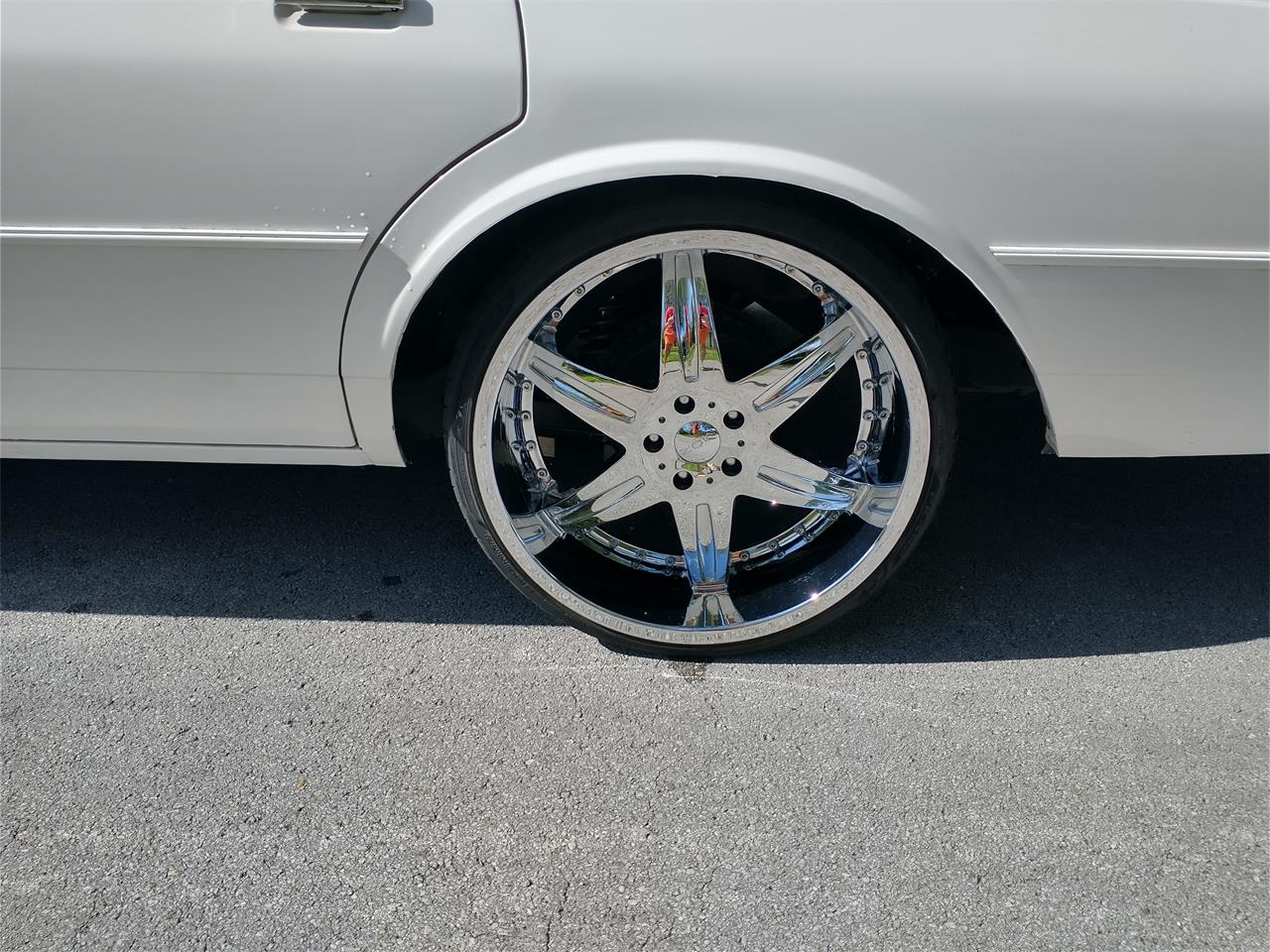Chevrolet-Caprice-1989-White-Blue-and-White-4