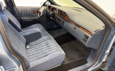 Chevrolet-Caprice-1992-Light-Sapphire-Metal-Blue-43