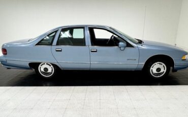 Chevrolet-Caprice-1992-Light-Sapphire-Metal-Blue-6