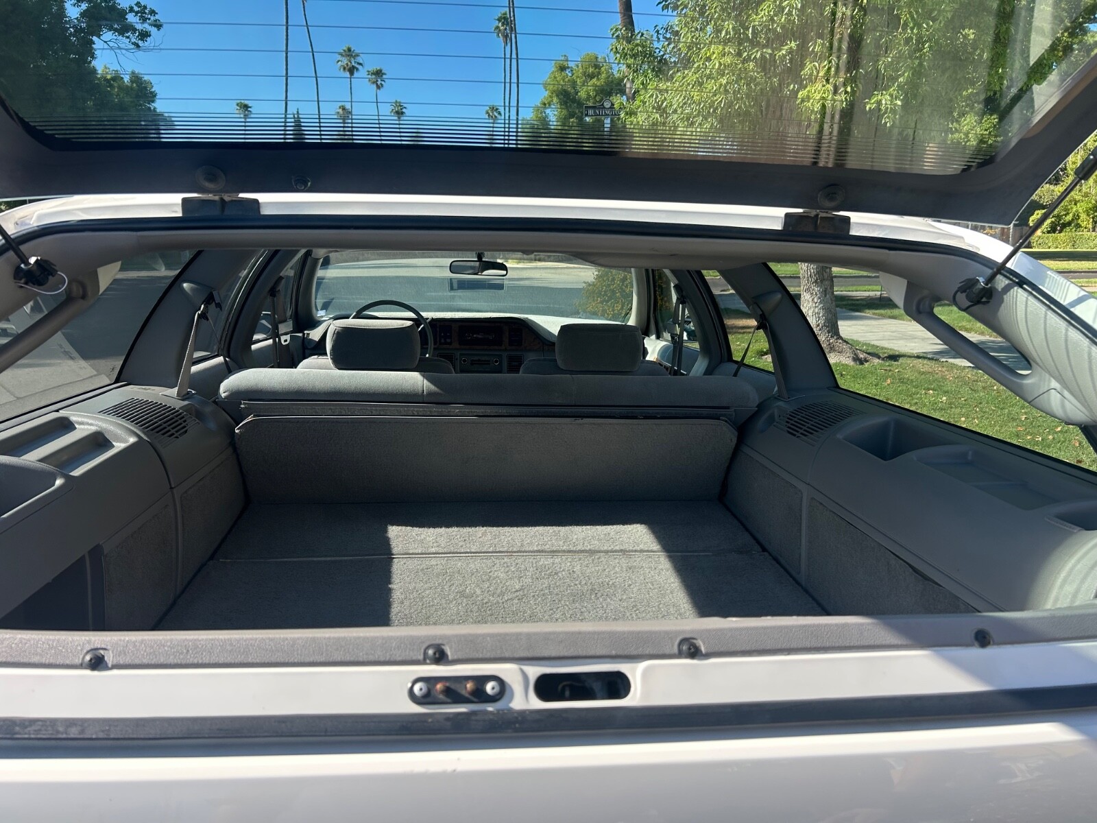 Chevrolet-Caprice-1993-Wagon-16
