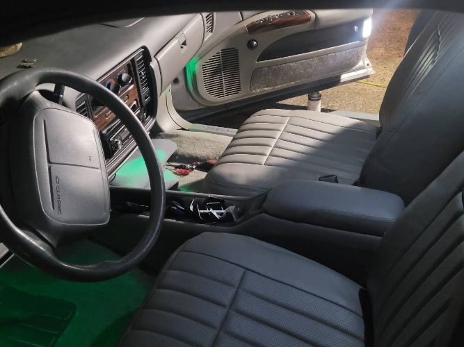Chevrolet-Caprice-1994-2