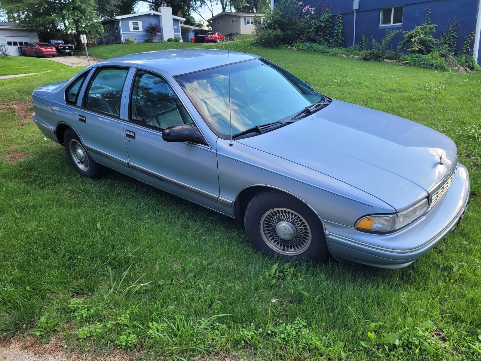 Chevrolet-Caprice-1995-1