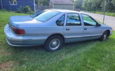 Chevrolet-Caprice-1995-2