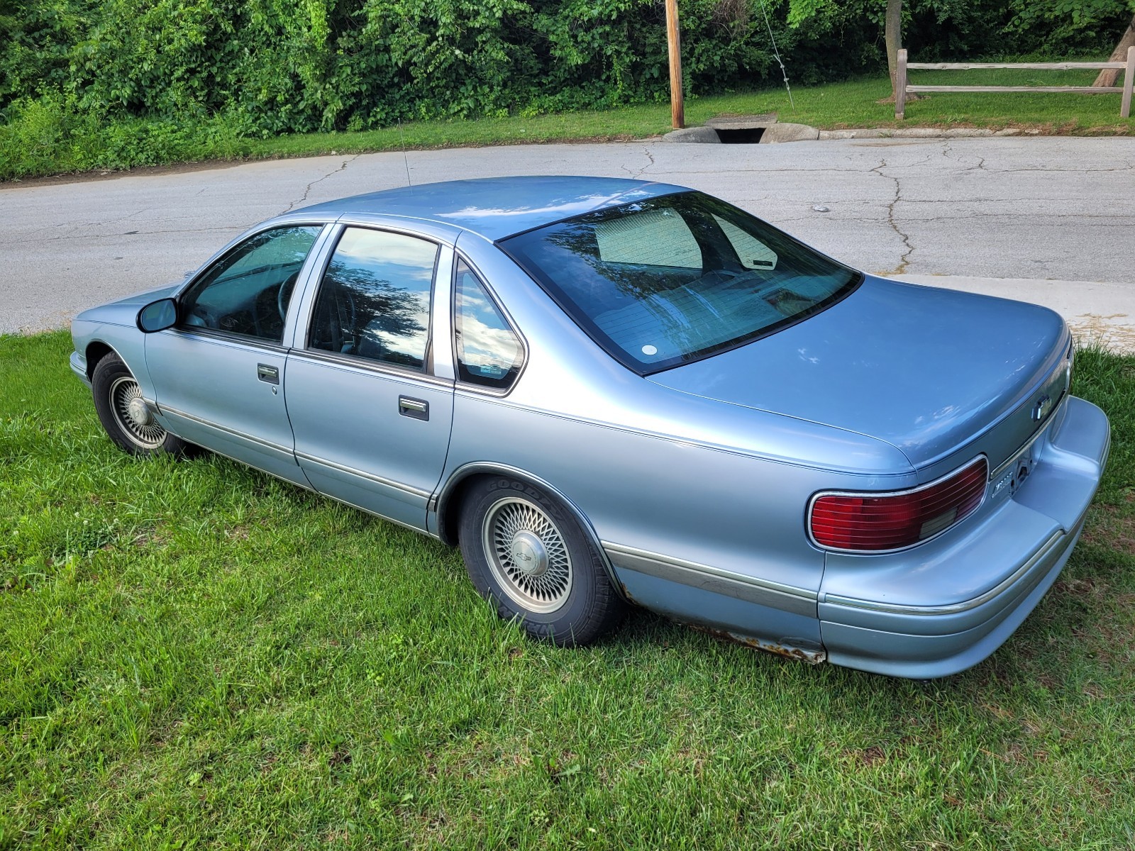 Chevrolet-Caprice-1995-4