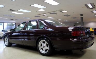 Chevrolet-Caprice-1995-Sedan-2