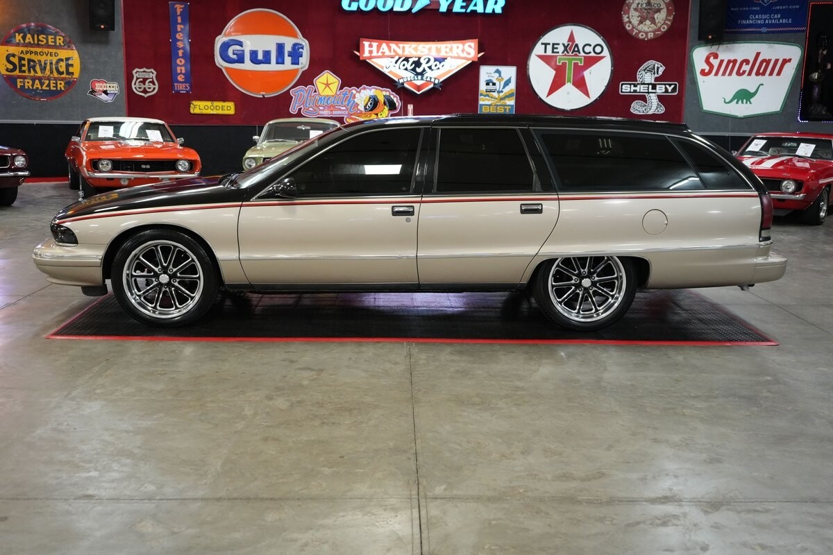 Chevrolet-Caprice-1995-Station-Wagon-2