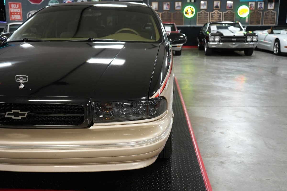 Chevrolet-Caprice-1995-Station-Wagon-24