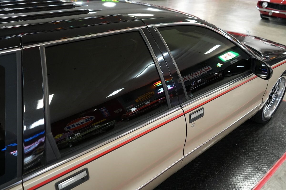 Chevrolet-Caprice-1995-Station-Wagon-32