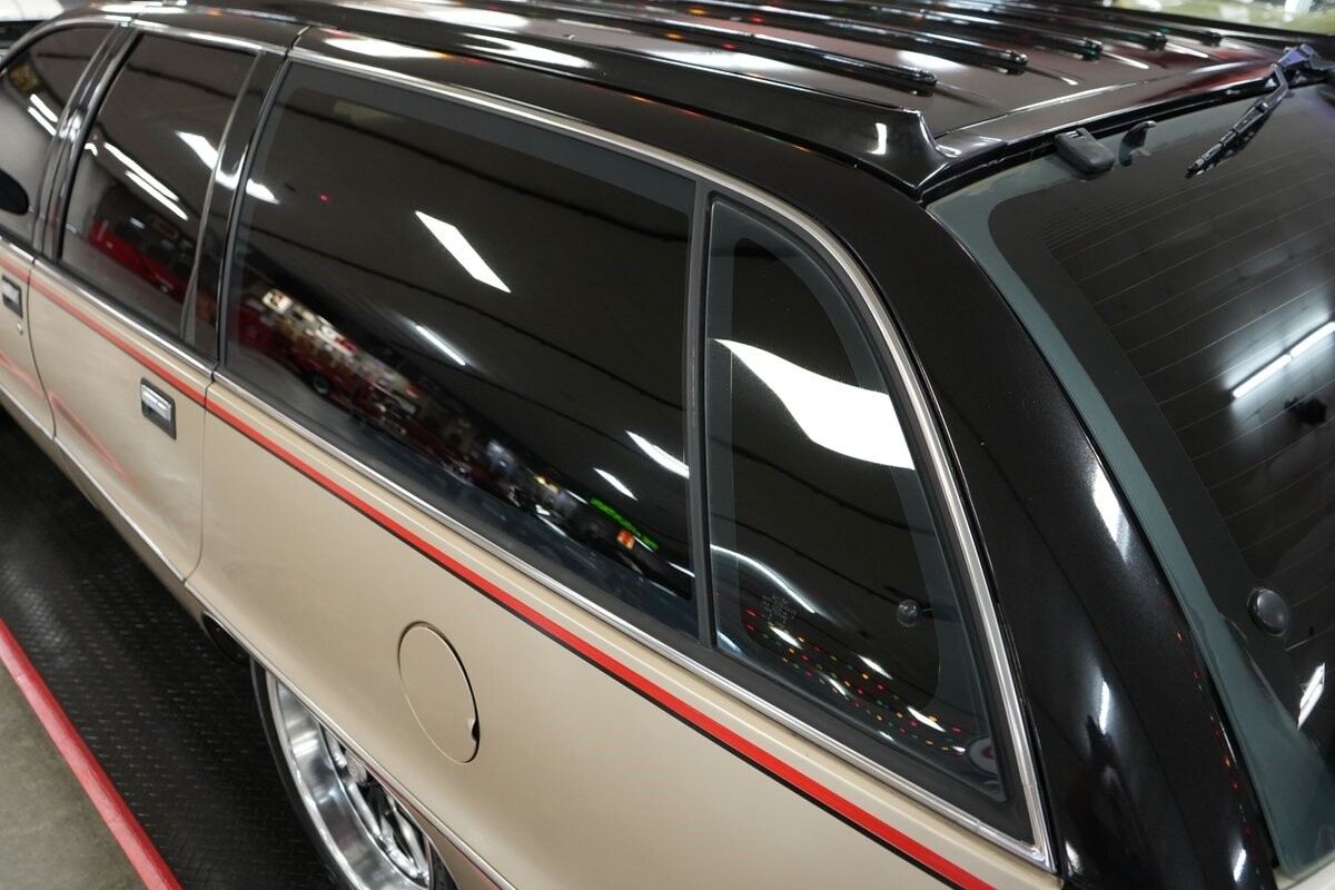 Chevrolet-Caprice-1995-Station-Wagon-36