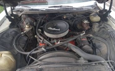 Chevrolet-Caprice-classic-1975-14