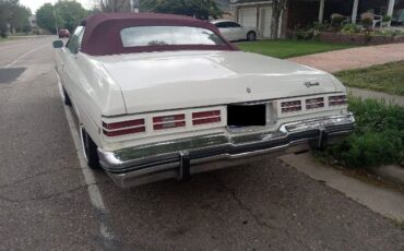 Chevrolet-Caprice-classic-1975-2