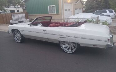 Chevrolet-Caprice-classic-1975-6