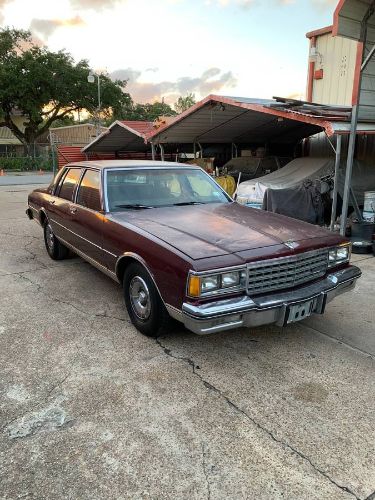 Chevrolet-Caprice-classic-1984-Red-1