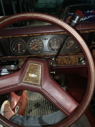 Chevrolet-Caprice-classic-1984-Red-21