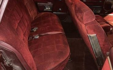Chevrolet-Caprice-classic-1984-Red-23