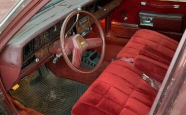 Chevrolet-Caprice-classic-1984-Red-24