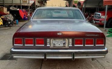 Chevrolet-Caprice-classic-1984-Red-6