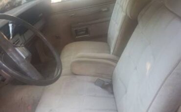 Chevrolet-Caprice-classic-1985-10