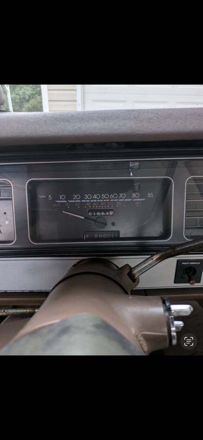 Chevrolet-Caprice-classic-1985-5
