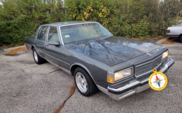 Chevrolet-Caprice-classic-1989-1