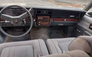 Chevrolet-Caprice-classic-1989-12