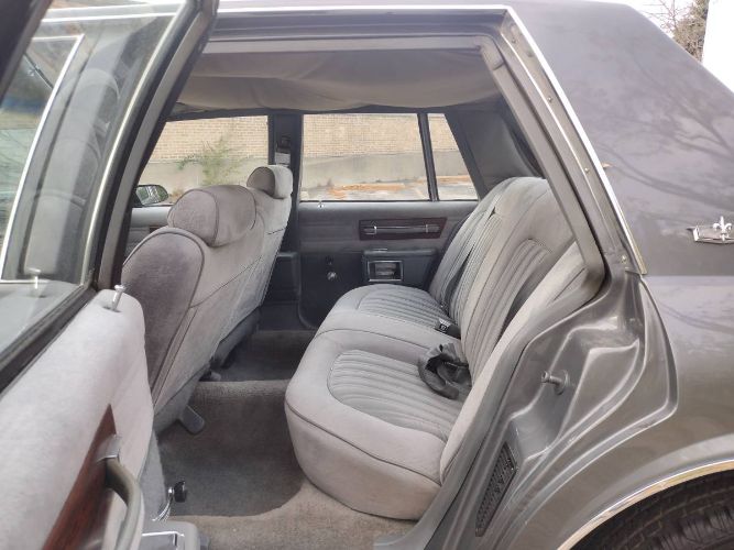 Chevrolet-Caprice-classic-1989-8