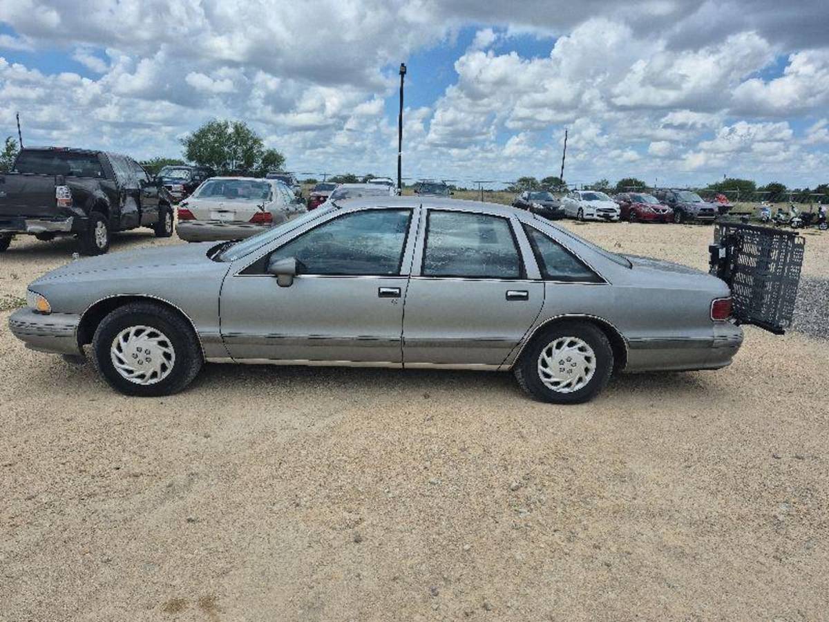 Chevrolet-Caprice-classic-1994-1