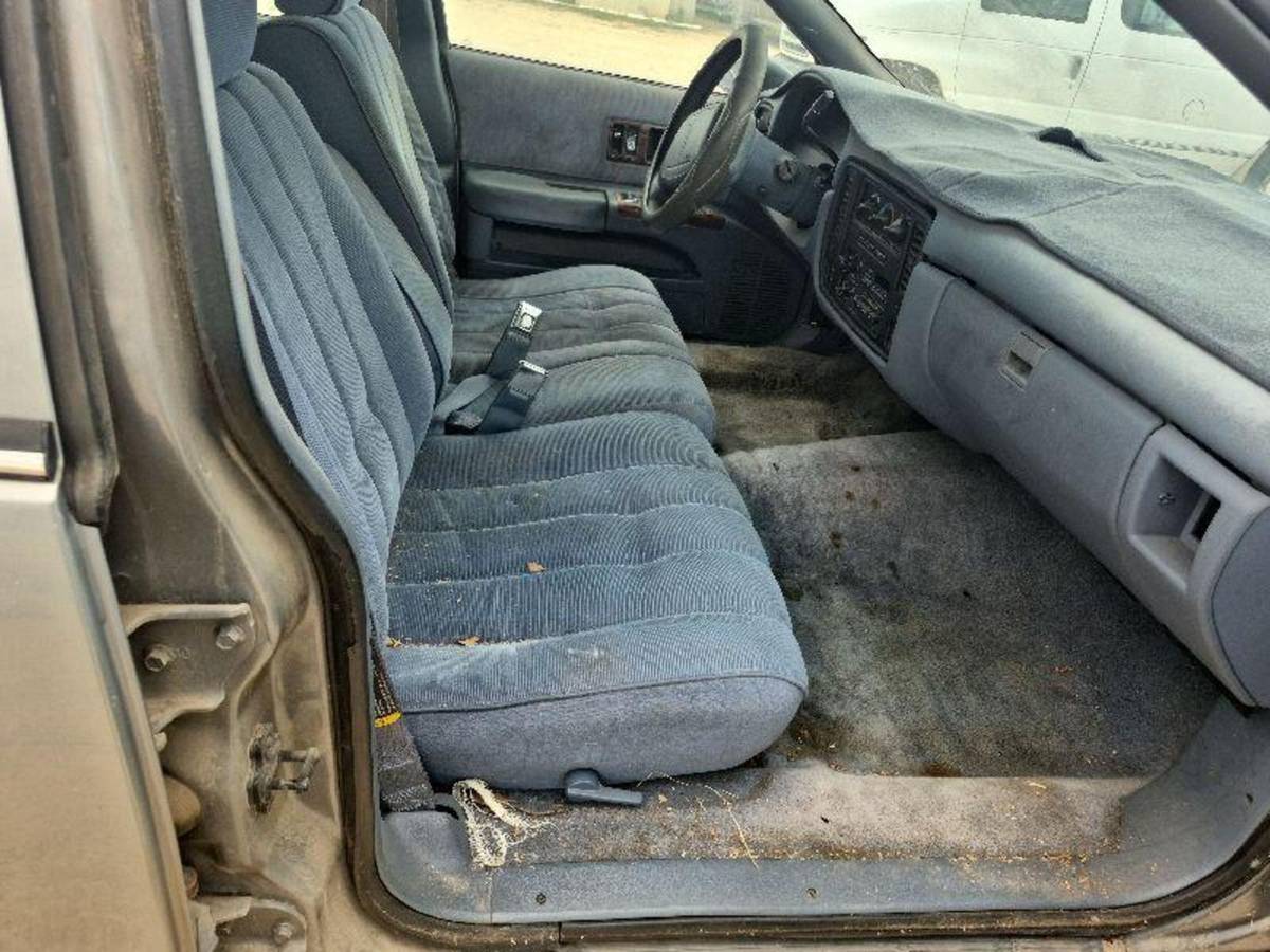 Chevrolet-Caprice-classic-1994-11