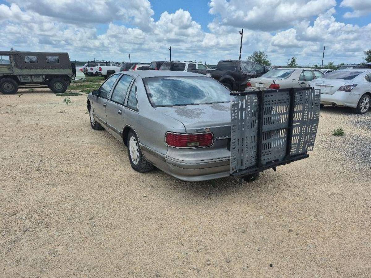 Chevrolet-Caprice-classic-1994-2