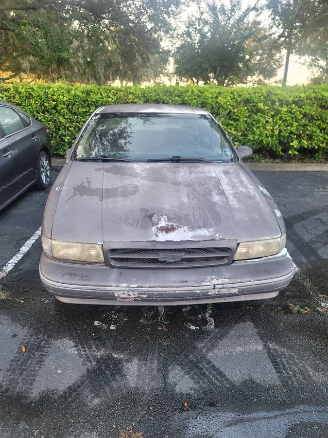 Chevrolet-Caprice-classic-1995-grey-13