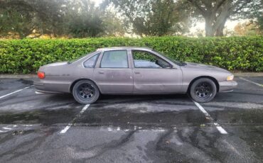 Chevrolet-Caprice-classic-1995-grey-16