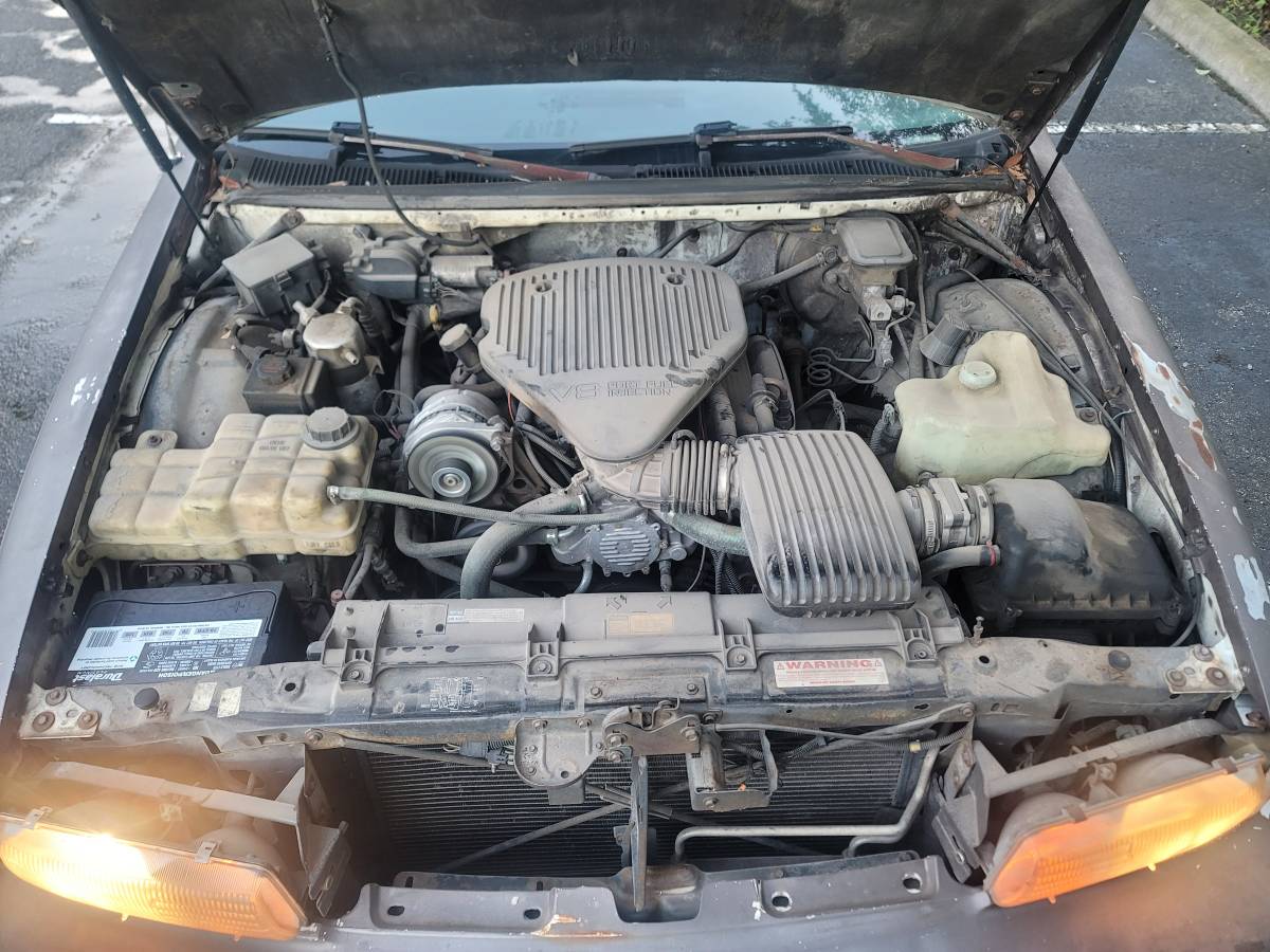 Chevrolet-Caprice-classic-1995-grey-17