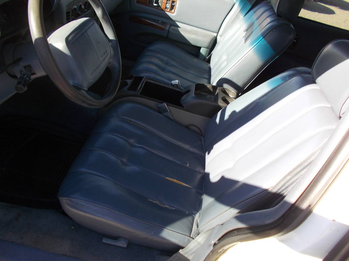 Chevrolet-Caprice-wagon-1995-1