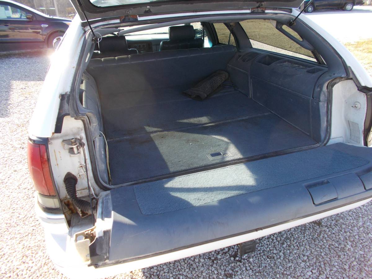 Chevrolet-Caprice-wagon-1995-10