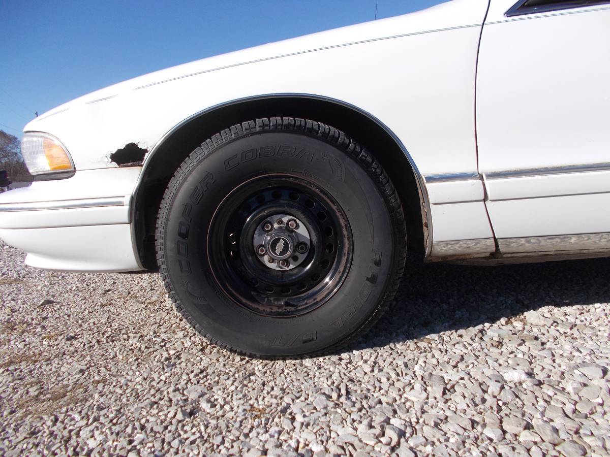Chevrolet-Caprice-wagon-1995-17