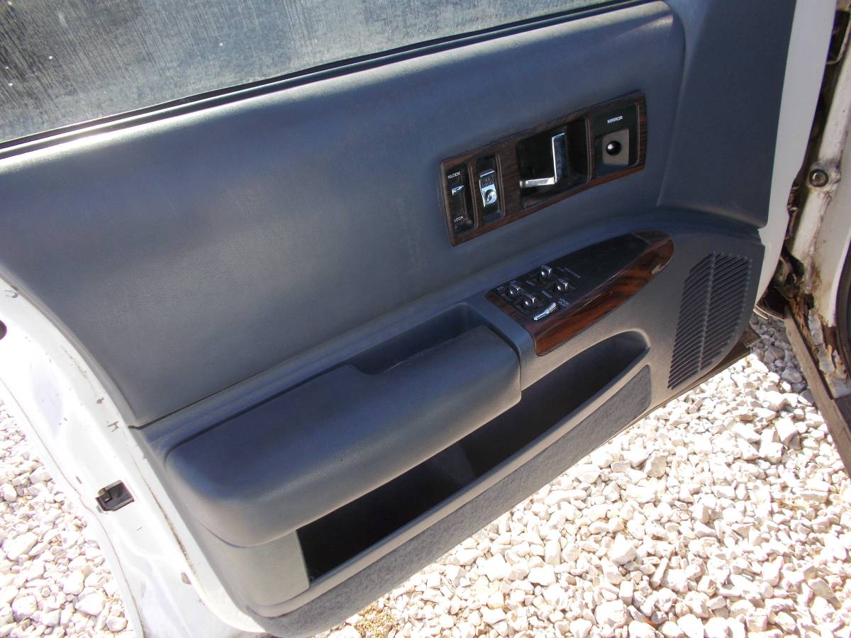 Chevrolet-Caprice-wagon-1995-2