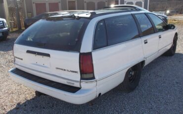Chevrolet-Caprice-wagon-1995-3