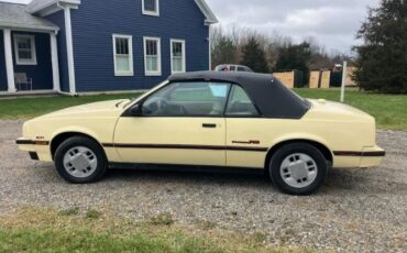 Chevrolet-Cavalier-1986-6