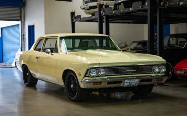Chevrolet-Chevelle-1966-2-Door-Sedan-9