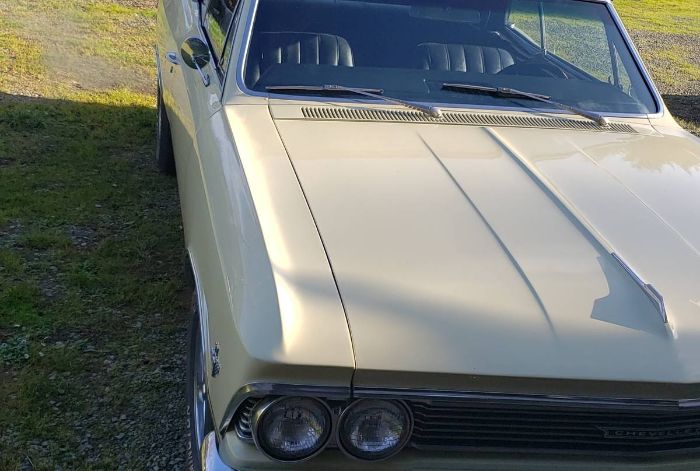 Chevrolet-Chevelle-1966-Butternut-yellow-14