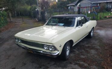 Chevrolet-Chevelle-1966-Butternut-yellow-15