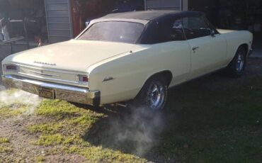 Chevrolet-Chevelle-1966-Butternut-yellow-5