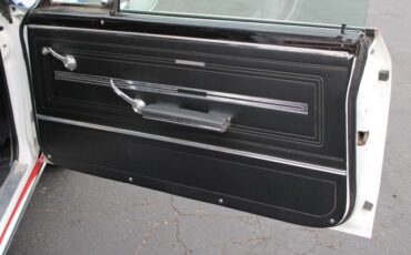 Chevrolet-Chevelle-1966-White-Black-4