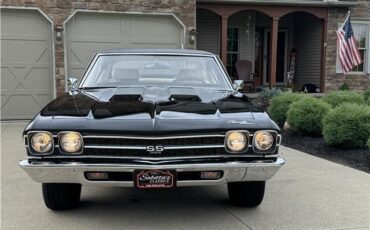 Chevrolet-Chevelle-1969-2-Door-Coupe-1