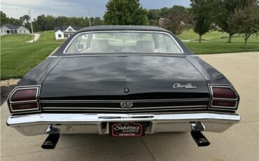 Chevrolet-Chevelle-1969-2-Door-Coupe-2