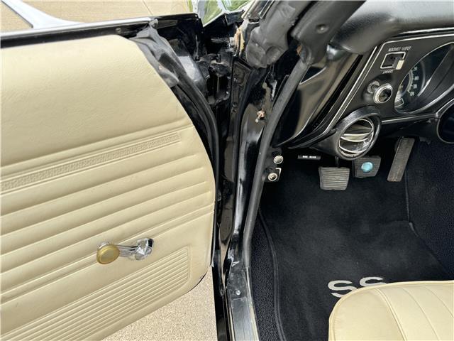 Chevrolet-Chevelle-1969-2-Door-Coupe-26
