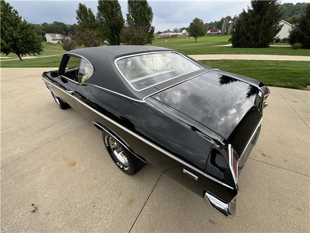 Chevrolet-Chevelle-1969-2-Door-Coupe-32
