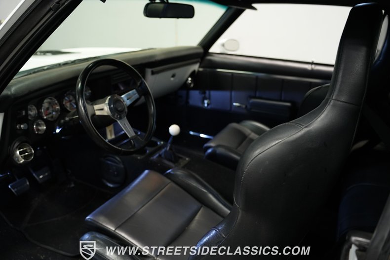 Chevrolet-Chevelle-1969-White-Black-11