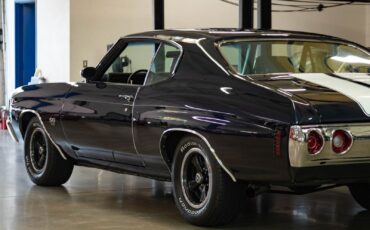 Chevrolet-Chevelle-1972-2-Door-Hardtop-17