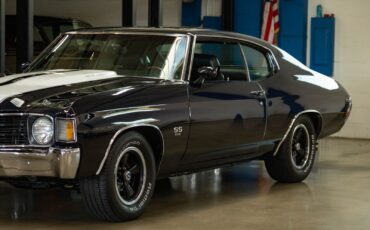 Chevrolet-Chevelle-1972-2-Door-Hardtop-2